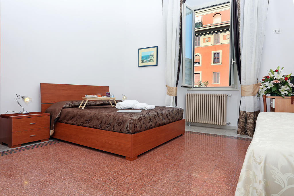 Bells Of Rome Hotel Стая снимка