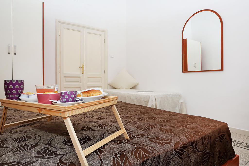Bells Of Rome Hotel Стая снимка